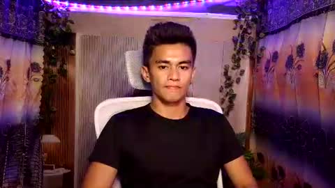 Snapshot of urwild_fuckerxx chatting on 28, 4, 2026 urwild_fuckerxx online show from 28, 4, 2026