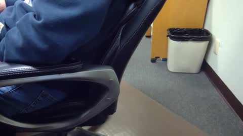 Snapshot of useemie chatting on 6, 1, 2026 useemie online show from 6, 1, 2026