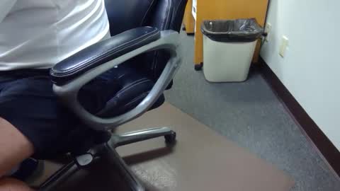 Snapshot of useemie chatting on 13, 1, 2026 useemie online show from 13, 1, 2026