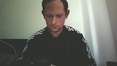 Snapshot of useme92431433 chatting on 2, 12, 2024 sub 4 u online show from 2, 12, 2024