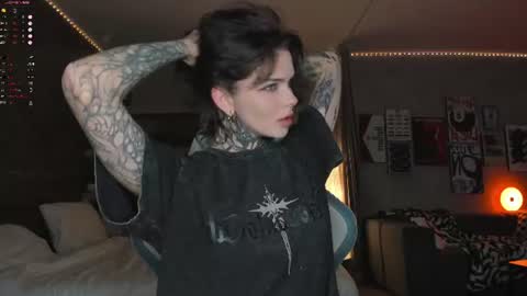 Snapshot of uwu_eva chatting on 13, 6, 2026 Eva online show from 13, 6, 2026