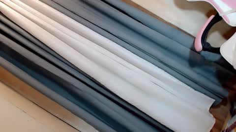 JESS - DONT FORGET TO FOLLOW ME AND GIVE ME THUMBS UP online show from 15, 10, 2025