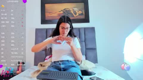 Vahiolet smith online show from 9, 4, 2026