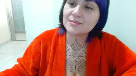 Snapshot of vaholiver chatting on 11, 5, 2026 Vah Oliver online show from 11, 5, 2026