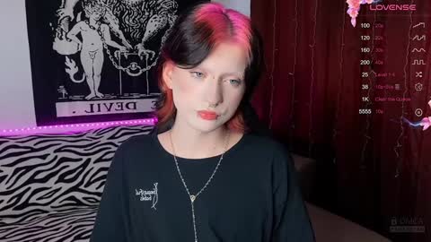 Snapshot of vailyreb chatting on 8, 2, 2025 Marin online show from 8, 2, 2025
