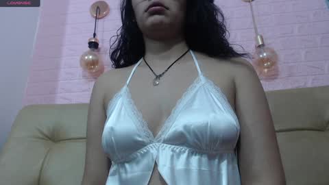 Snapshot of vainilla_cam chatting on 13, 1, 2025 Vainilla online show from 13, 1, 2025