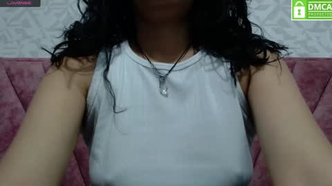 Snapshot of vainilla_cam chatting on 19, 1, 2025 Vainilla online show from 19, 1, 2025