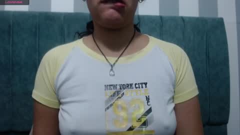 Snapshot of vainilla_cam chatting on 2, 2, 2025 Vainilla online show from 2, 2, 2025