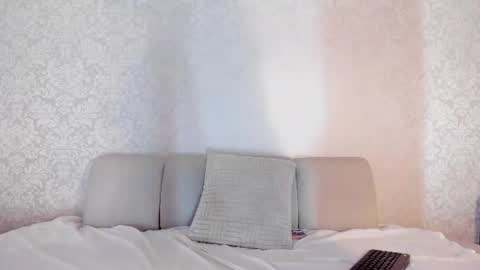Snapshot of vaioletgirl_1 chatting on 25, 6, 2026 Vaiolet online show from 25, 6, 2026