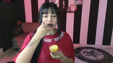 first of all... who are u online show from 18, 12, 2024