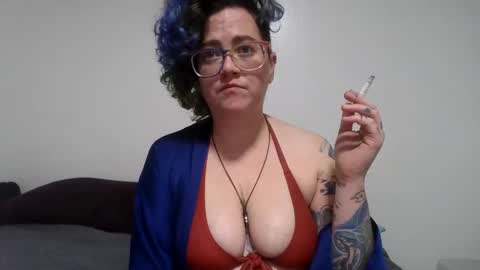valarieak online show from 6, 10, 2025