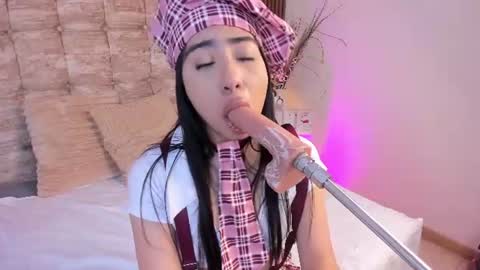 Snapshot of valecute_ chatting on 9, 7, 2026 Vale online show from 9, 7, 2026