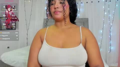 Snapshot of valentina_0_ chatting on 5, 1, 2025 Valentina online show from 5, 1, 2025