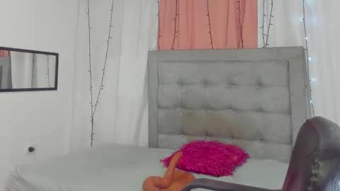 Snapshot of valentina_0_ chatting on 14, 1, 2025 Valentina online show from 14, 1, 2025