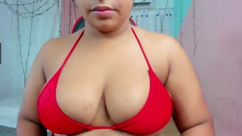 Snapshot of valentina_0_ chatting on 21, 9, 2025 Valentina online show from 21, 9, 2025