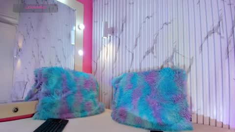 Snapshot of valentina_lux1 chatting on 27, 11, 2025 Valentina online show from 27, 11, 2025