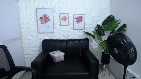 Valentina  online show from 8, 2, 2025