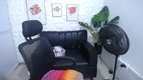 Valentina  online show from 10, 2, 2025