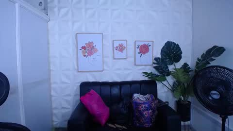 Valentina  online show from 20, 9, 2025