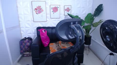 Valentina  online show from 30, 11, 2025