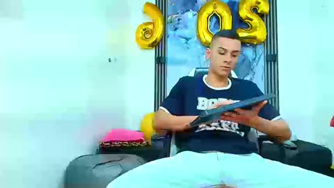 Snapshot of valentina_y_sneiderr chatting on 9, 1, 2026 valentina_y_sneiderr online show from 9, 1, 2026