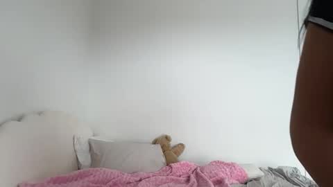 Snapshot of valentinaxo_ chatting on 30, 9, 2025 Valentina online show from 30, 9, 2025