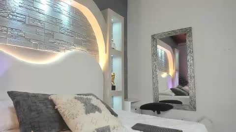 valentino_moretti online show from 8, 1, 2026