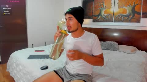  Valentinos  online show from 26, 9, 2025