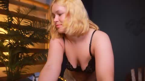 valeri______ online show from 20, 6, 2026