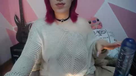 Snapshot of valeri_cove chatting on 7, 3, 2025 Valeri Cove online show from 7, 3, 2025