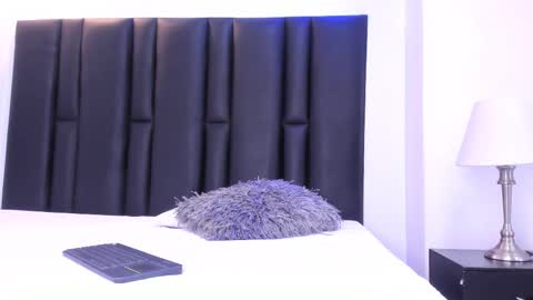 valeri_tafur online show from 7, 3, 2025