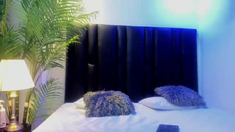 valeri_tafur online show from 9, 10, 2025