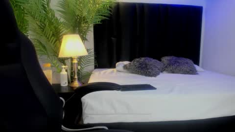 valeri_tafur online show from 15, 10, 2025