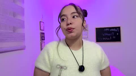 Snapshot of valeria_cherry chatting on 14, 5, 2026 valeria online show from 14, 5, 2026