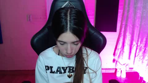   online show from 28, 12, 2024