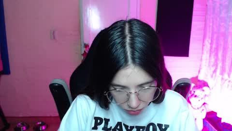   online show from 12, 1, 2025