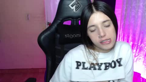   online show from 14, 2, 2025