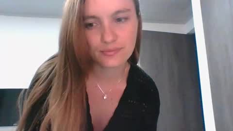 valeriafrannco online show from 6, 4, 2026