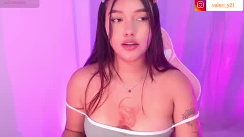 Snapshot of valeribell1 chatting on 22, 4, 2026 Valeri online show from 22, 4, 2026