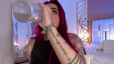 Valerie  online show from 23, 11, 2025