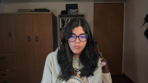 Snapshot of valerie__sky chatting on 7, 1, 2025 Val online show from 7, 1, 2025