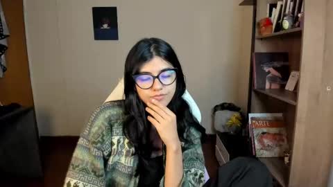 Snapshot of valerie__sky chatting on 4, 3, 2025 Val online show from 4, 3, 2025