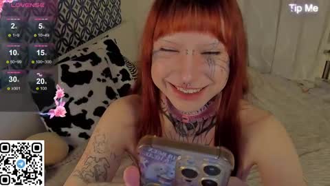 Snapshot of valerie_dolls chatting on 4, 3, 2025 Valerie online show from 4, 3, 2025