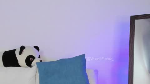 Valerie  Ig valerieflorez  online show from 7, 3, 2025