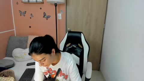 Juli C online show from 16, 12, 2024