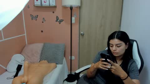 Juli C online show from 23, 12, 2024