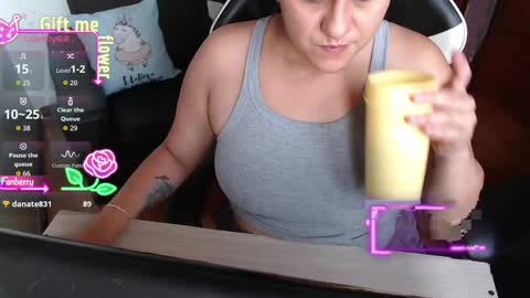 ValeriaMayerss online show from 2, 4, 2026