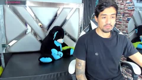 Snapshot of valery_and_dani chatting on 19, 12, 2024 valery_and_dani online show from 19, 12, 2024