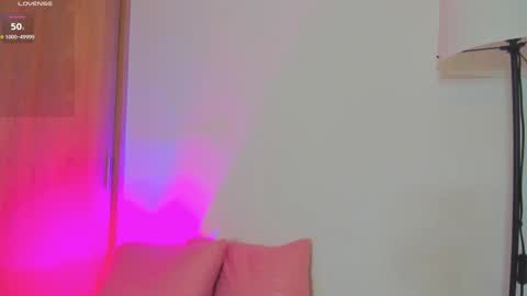 Snapshot of valery_kils chatting on 26, 10, 2025 VALERY online show from 26, 10, 2025