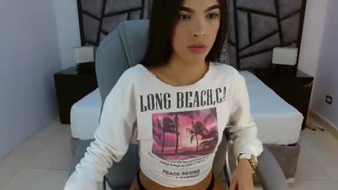 Snapshot of valery_restrepo chatting on 8, 7, 2026 valery_restrepo online show from 8, 7, 2026